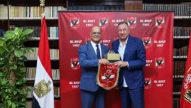 سفير تونس الخضراء في زيارة للنادي الاهلي المصري