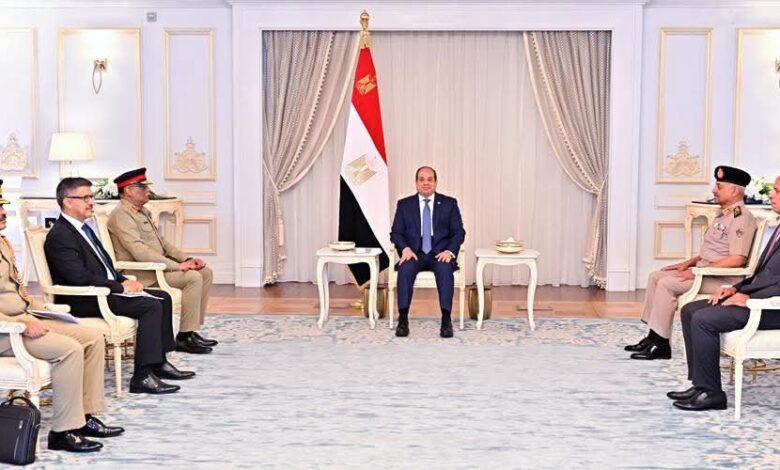 استقبل السيد الرئيس عبد الرئيس السيسي يستقبل رئيس هيئة الأركان الباكستانية