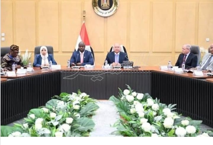 وزير النقل السيراليوني التجربة المصرية رائدة ونتمنى تعميق التعاون مع مصر وزير النقل السيراليوني التجربة المصرية رائدة ونتمنى تعميق التعاون مع مصر