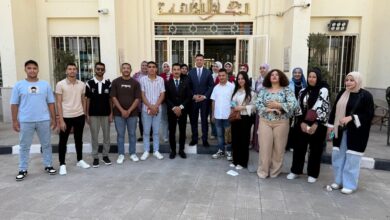 الإعلامي حسين حسني يجري مقابلات ورشة “فن الإلقاء الإذاعي والتليفزيوني” بـ”الأعلى للثقافة”