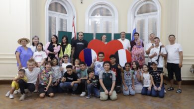 إشاده روسية بورشة فنانة مصرية