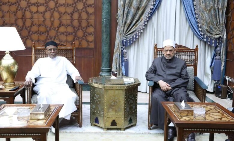 شيخ_الأزهر يستقبل رئيس جامعة الملك فيصل بتشاد لبحث سُبُل تعزيز دعم الأزهر للشعب التشادي