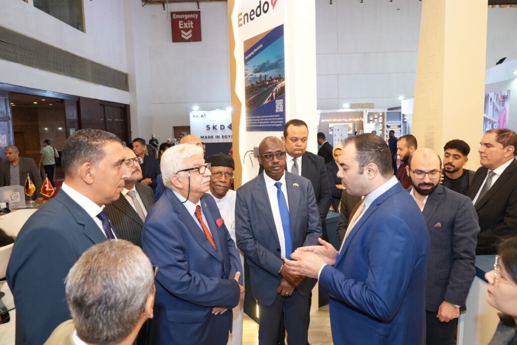 سفير رواندا أدعوا رجال الأعمال والمستثمرين والكوادر المصرية المتميزة للذهاب الى رواندا نحن نسعد بكم سفير رواندا أدعوا رجال الأعمال والمستثمرين والكوادر المصرية المتميزة للذهاب الى رواندا نحن نسعد بكم