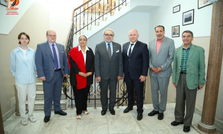 تعاون روسي مع نقابة اتحاد كتاب مصر