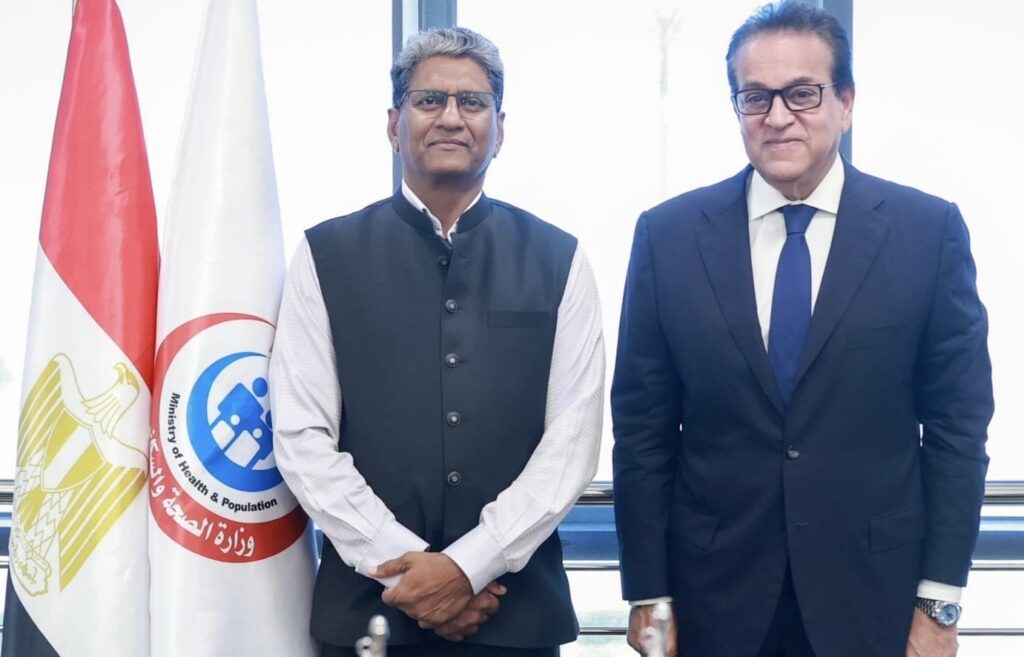 في لقائه وزير الصحة سفير الهند يدعو الشركات الهندية لاستكشاف فرص الاستثمار في مصر