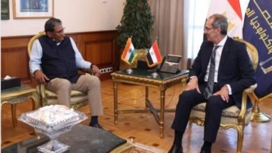 بحث تعزيز سبل التعاون بين مصر والهند في لقاء السفير الهندي مع وزير الاتصالات