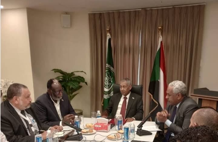 السفير عدوي يلتقي المجلس الأعلى للجاليةالسودانية ويعلن عن بشريات