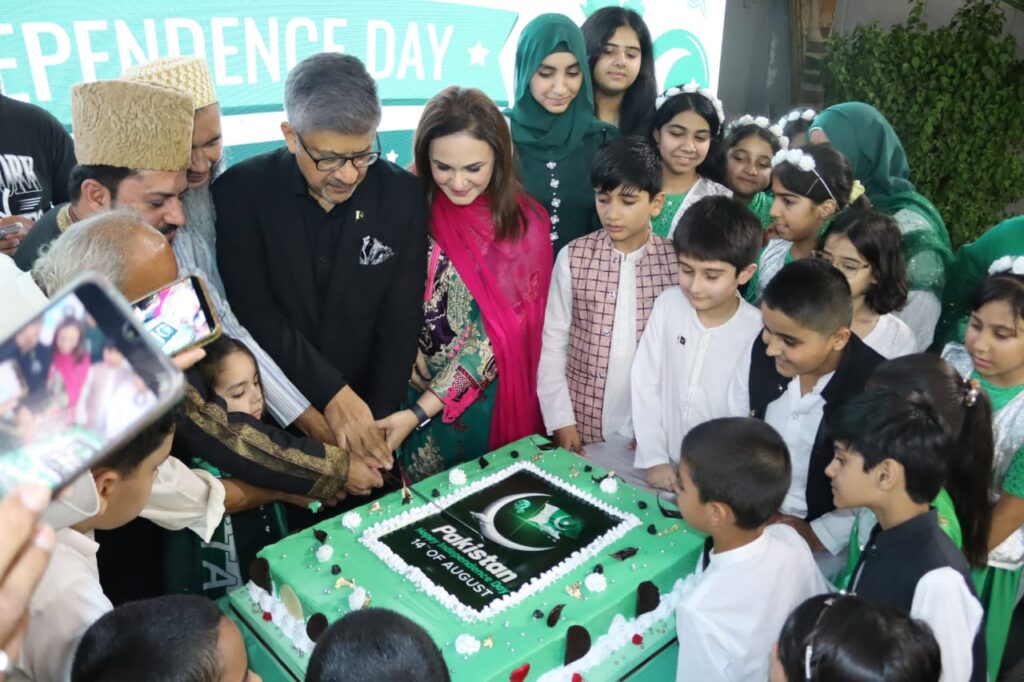 *سفارة باكستان في القاهرة تقيم حفل استقبال خاص للجالية الباكستانية احتفالاً بانتصار معركة الحق ويوم الاستقلال الباكستاني*