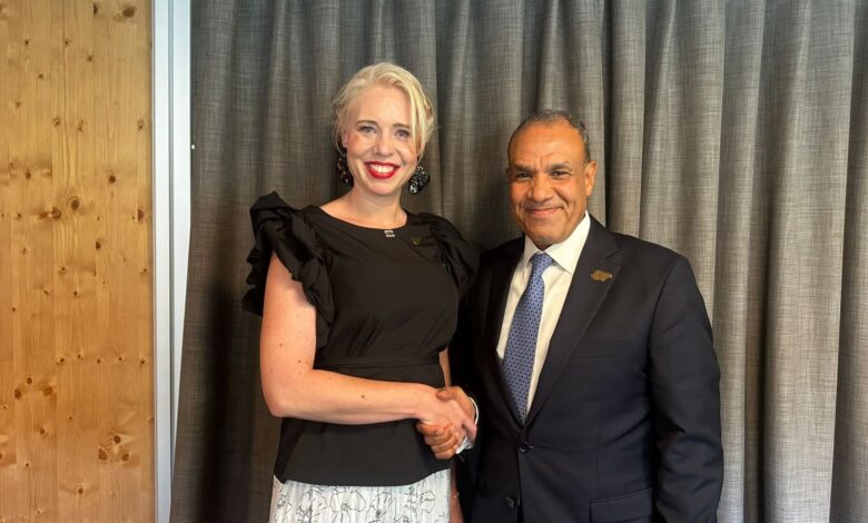 وزير الخارجية يلتقي رئيسة البرلمان السلوفيني على هامش مشاركته في منتدى بليد الاستراتيجي