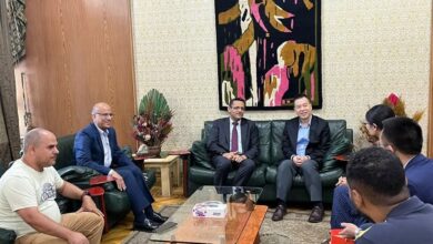 تقديرًا لدورها.. السفارة الصينية تهدي نقابة الصحفيين أجهزة كمبيوتر وطابعات