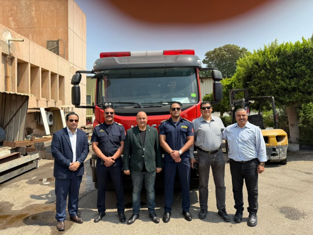 بشري سارة لسكان الشروق والمستثمرين .. تسلم سيارة الإطفاء الجديدة إلى قسم الحماية المدنية