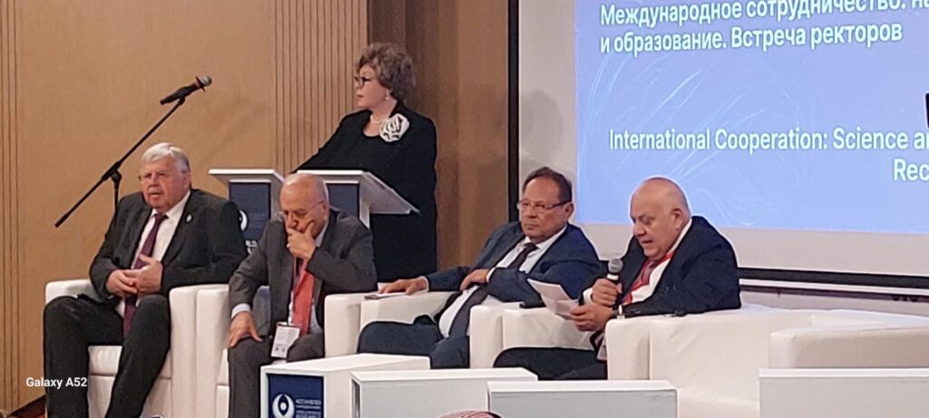 في قمة شعوب العالم.. التعليم ركيزة اساسية للدبلوماسية العلمية والثقافية