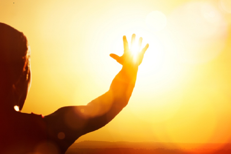 باكستان تجلي 120 ألف شخص من وسط البلاد بينما يقاسي الناجون من الحر الشديد