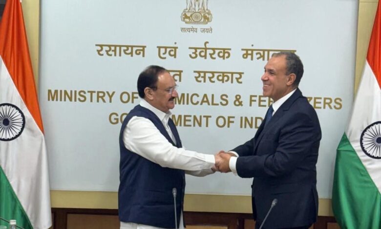 وزير الخارجية يلتقي وزير الكيماويات والاسمدة رئيس الحزب الحاكم بالهند (بهاراتيا جاناتا)