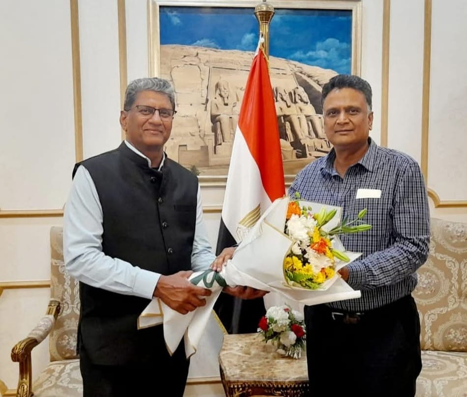 السفير الهندي بالقاهرة صاحب الابتسامه الجميلة داعم لكل ماهو مفيد للبلدين