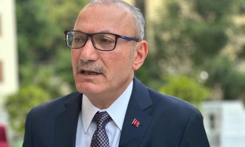 السفير التركي بالقاهرة نحتفل اليوم بالذكرى الـ102 لتأسيس جمهوريتنا بحماس وإصرار وإيمان.