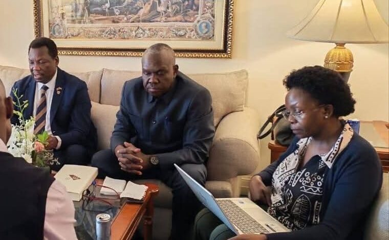 رئيس وزراء أوغندا يشهد حفل افتتاح المتحف المصري الكبير