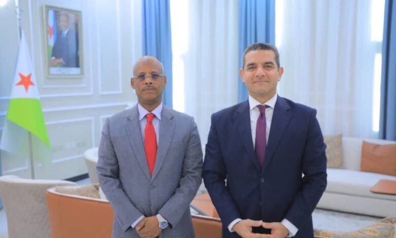 السفير المصري يلتقى بوزير الصحة الجيبوتي السفير المصري يلتقى بوزير الصحة الجيبوتي
