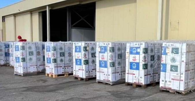 وصول الشحنة الخامسة من المساعدات الإنسانية الباكستانية لغزة ضمن الدفعة الحالية إلى مطار العريش الدولي