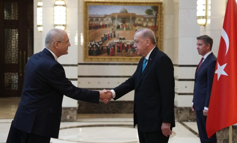 سفير جمهورية مصر العربية لدى تركيا يقدم أوراق اعتماده إلى الرئيس رجب طيب أردوغان