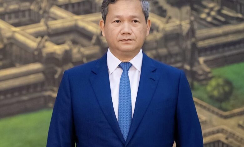 رئيس وزراء كمبوديا يطمئن الشعب الكمبودي لا نتنازل عن ارضنا ولنا السيادة الكاملة رئيس وزراء كمبوديا يطمئن الشعب الكمبودي لا نتنازل عن ارضنا ولنا السيادة الكاملة