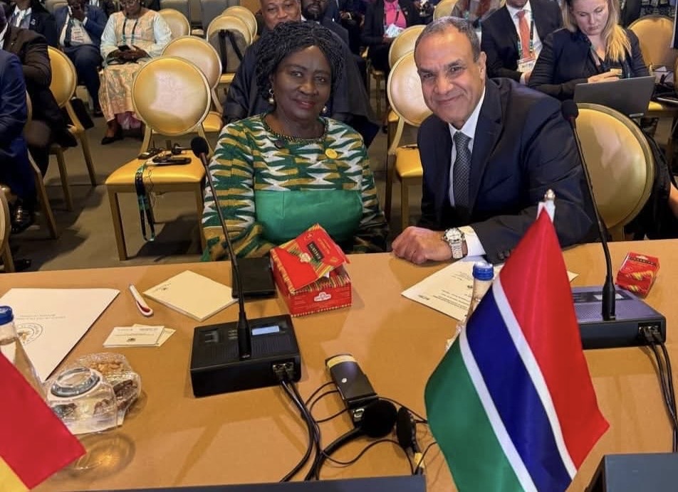 وزير الخارجية يلتقي نائبة رئيس جمهورية غانا لبحث تعزيز العلاقات الثنائية والتعاون المشترك