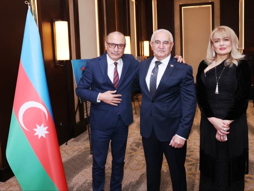 في عيد النصر سفير أذربيجان يشيد باتفاق السلام في شرم الشيخ بمشاركة الرئيس إلهام علييف