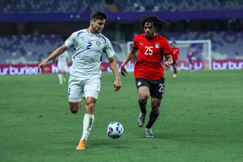 المنتخب الأوزبكستاني يسجل النصر المثيرة 2-0 على مصر في نصف نهائي كأس العين الدولية 2025