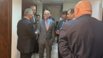 السفير العراقي يتفقد القسم القنصلي في سفارة العراق بالقاهرة. السفير العراقي يتفقد القسم القنصلي في سفارة العراق بالقاهرة.