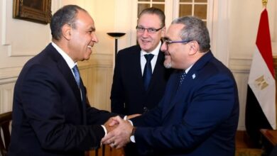 وزير الخارجية يستقبل مساعد سكرتير عام الأمم المتحدة ومنسق الأمم المتحدة للشؤون الإنسانية في الأرضي الفلسطينية