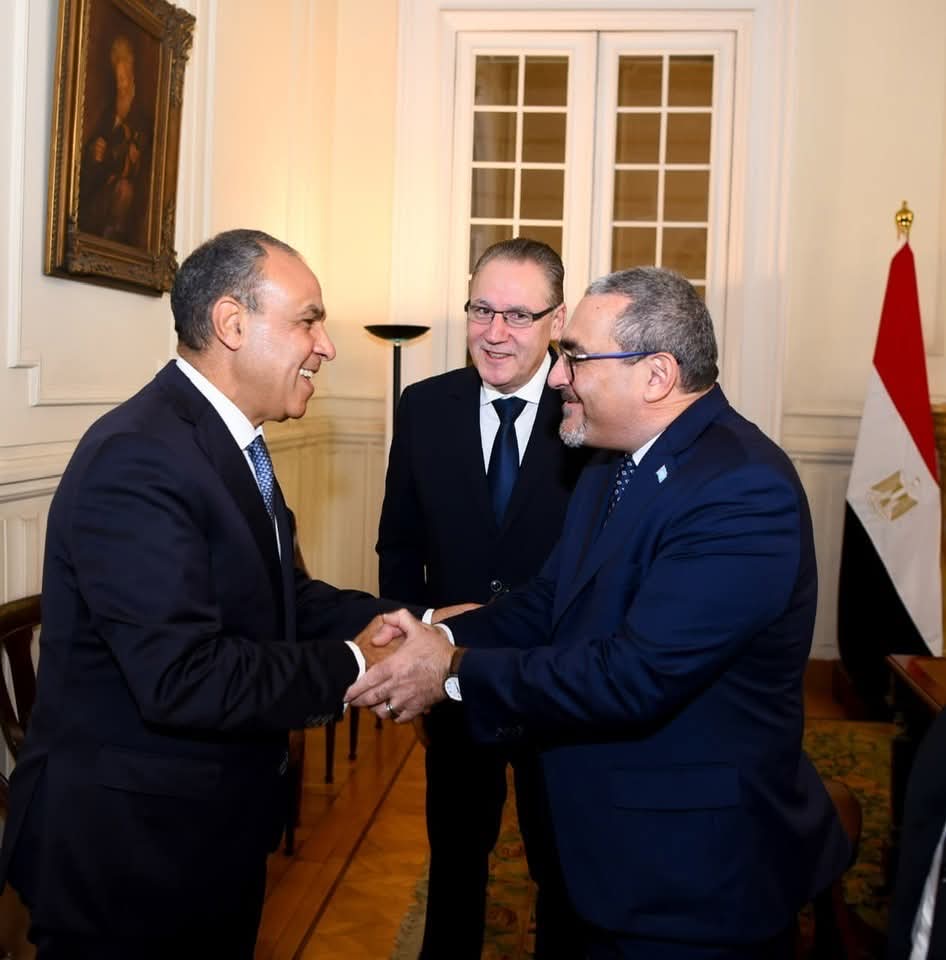 وزير الخارجية يستقبل مساعد سكرتير عام الأمم المتحدة ومنسق الأمم المتحدة للشؤون الإنسانية في الأرضي الفلسطينية