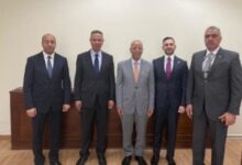 السفير العراقي يلتقي الأمين العام المساعد رئيس بعثة جامعة الدول العربية لمراقبة الانتخابات العراقية.