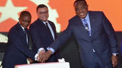 افريقيا تحتفل بالذكرى الخمسين لاستقلال جمهورية انجولا