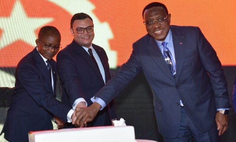 افريقيا تحتفل بالذكرى الخمسين لاستقلال جمهورية انجولا