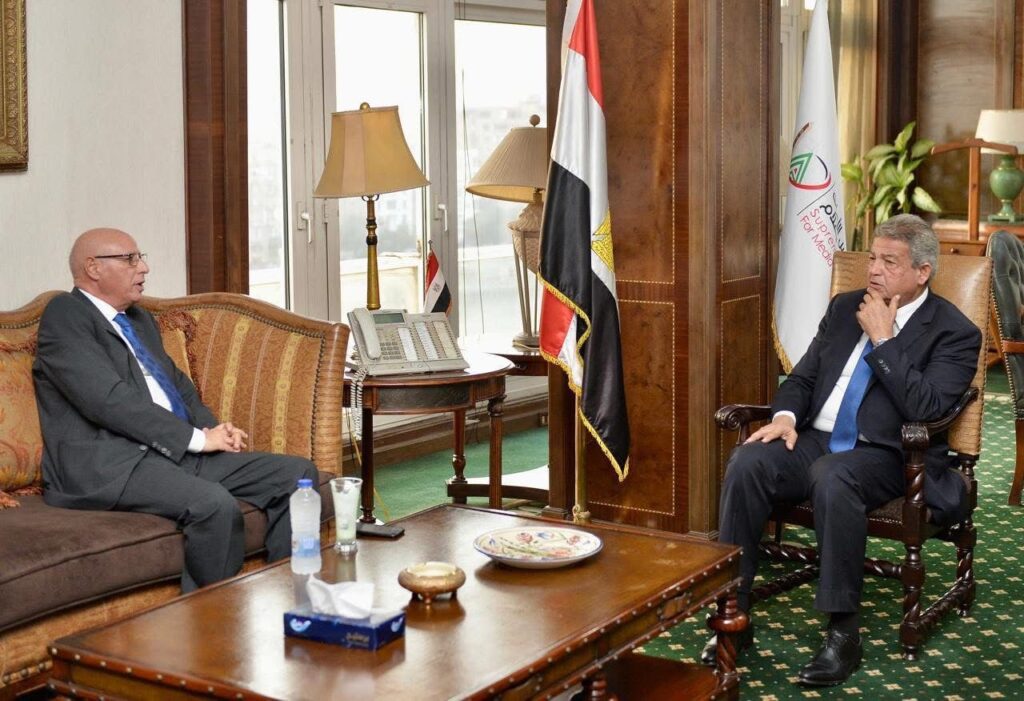 رئيس قطاع الإعلام والاتصال .. يلتقي برئيس المجلس الأعلى لتنظيم الإعلام