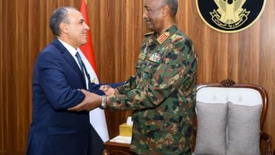 وزير الخارجية يلتقي رئيس مجلس السيادة السوداني الانتقالي