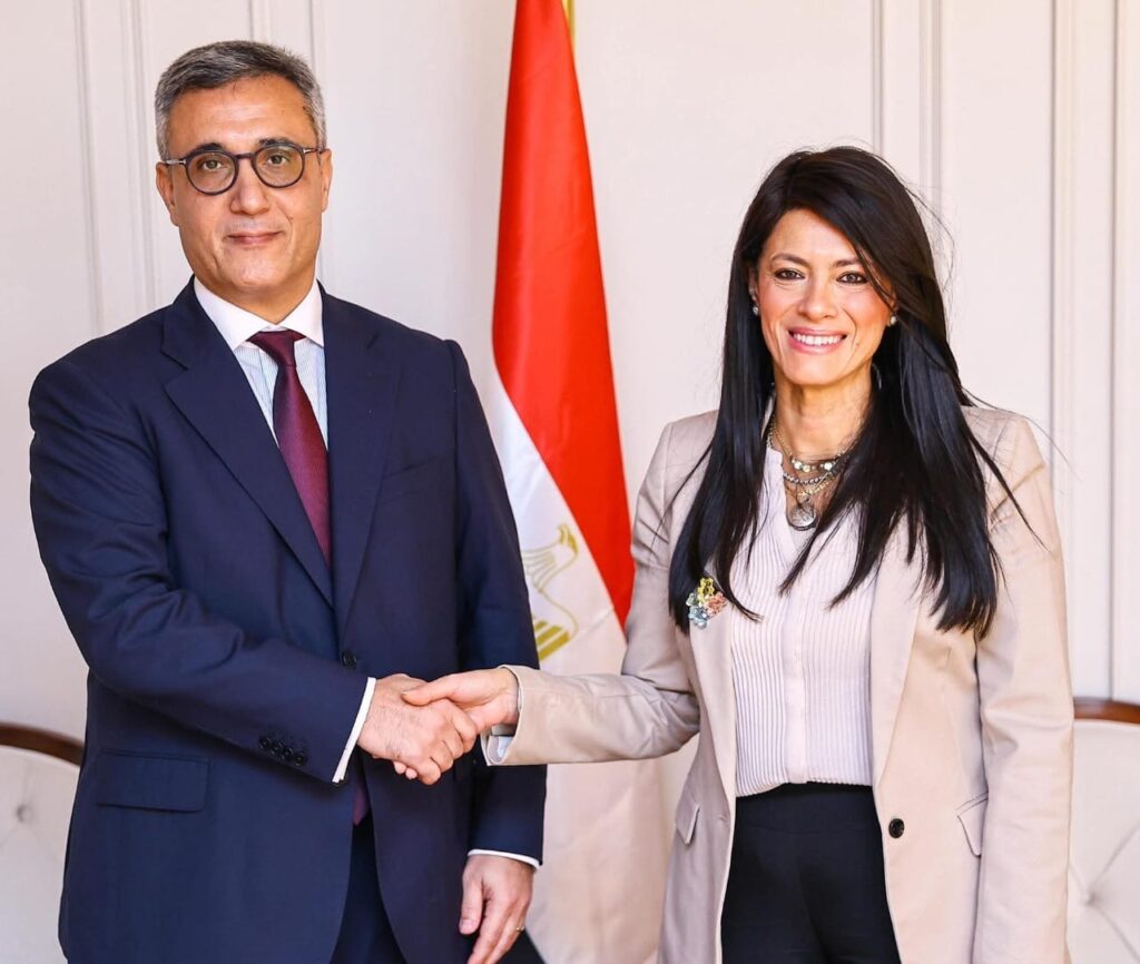 السفير الجزائري افتتاح المتحف المصري الكبير يعكس الرؤية التنموية للسيد الرئيس عبد الفتاح السيسي ويعد فخراً لكل الوطن العربي السفير الجزائري افتتاح المتحف المصري الكبير يعكس الرؤية التنموية للسيد الرئيس عبد الفتاح السيسي ويعد فخراً لكل الوطن العربي