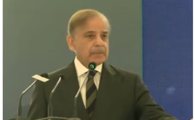 رئيس الوزراء الباكستاني يؤكد التزام باكستان بالسلام والتنمية والإزدهار المشترك رئيس الوزراء الباكستاني يؤكد التزام باكستان بالسلام والتنمية والإزدهار المشترك