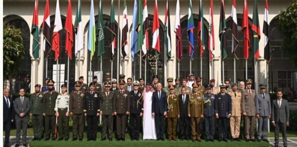 افتتاح الندوة (29) للسادة رؤساء هيئات التدريب في القوات المسلحة العربية يوم الأحد الموافق 23 نوفمبر 2025 بمقر الأمانة افتتاح الندوة (29) للسادة رؤساء هيئات التدريب في القوات المسلحة العربية يوم الأحد الموافق 23 نوفمبر 2025 بمقر الأمانة