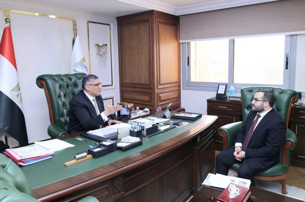 محافظ الجيزة: تطوير عيادات الصف والبدرشين وروز اليوسف والبراجيل ومركز كُلى البطران واستكمال أعمال رفع كفاءة عيادة أطفيح وعيادة الهرم