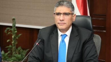 حلول لتنظيم شارع العريش وتسكين الباعة الجائلين