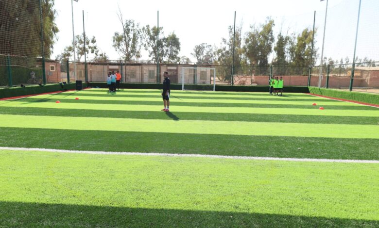 في ختام جولته التي امتدت ثلاثة أيام بالواحات البحرية.. محافظ الجيزة يفتتح الملعب الخماسي وصالة ألعاب القوى بنادي المناجم في ختام جولته التي امتدت ثلاثة أيام بالواحات البحرية.. محافظ الجيزة يفتتح الملعب الخماسي وصالة ألعاب القوى بنادي المناجم