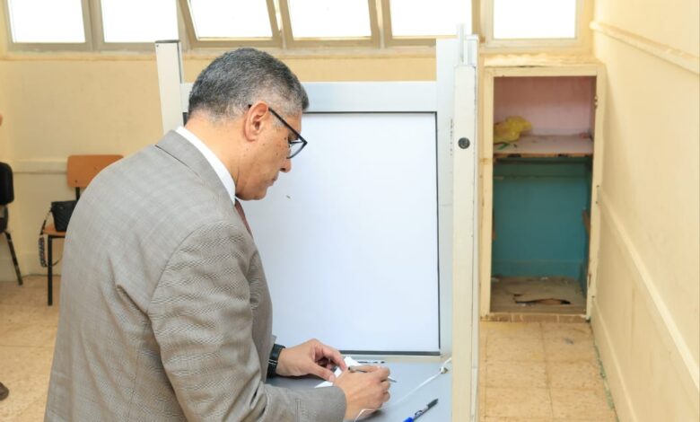 محافظ الجيزة يُدلي بصوته في انتخابات مجلس النواب 2025 محافظ الجيزة يُدلي بصوته في انتخابات مجلس النواب 2025