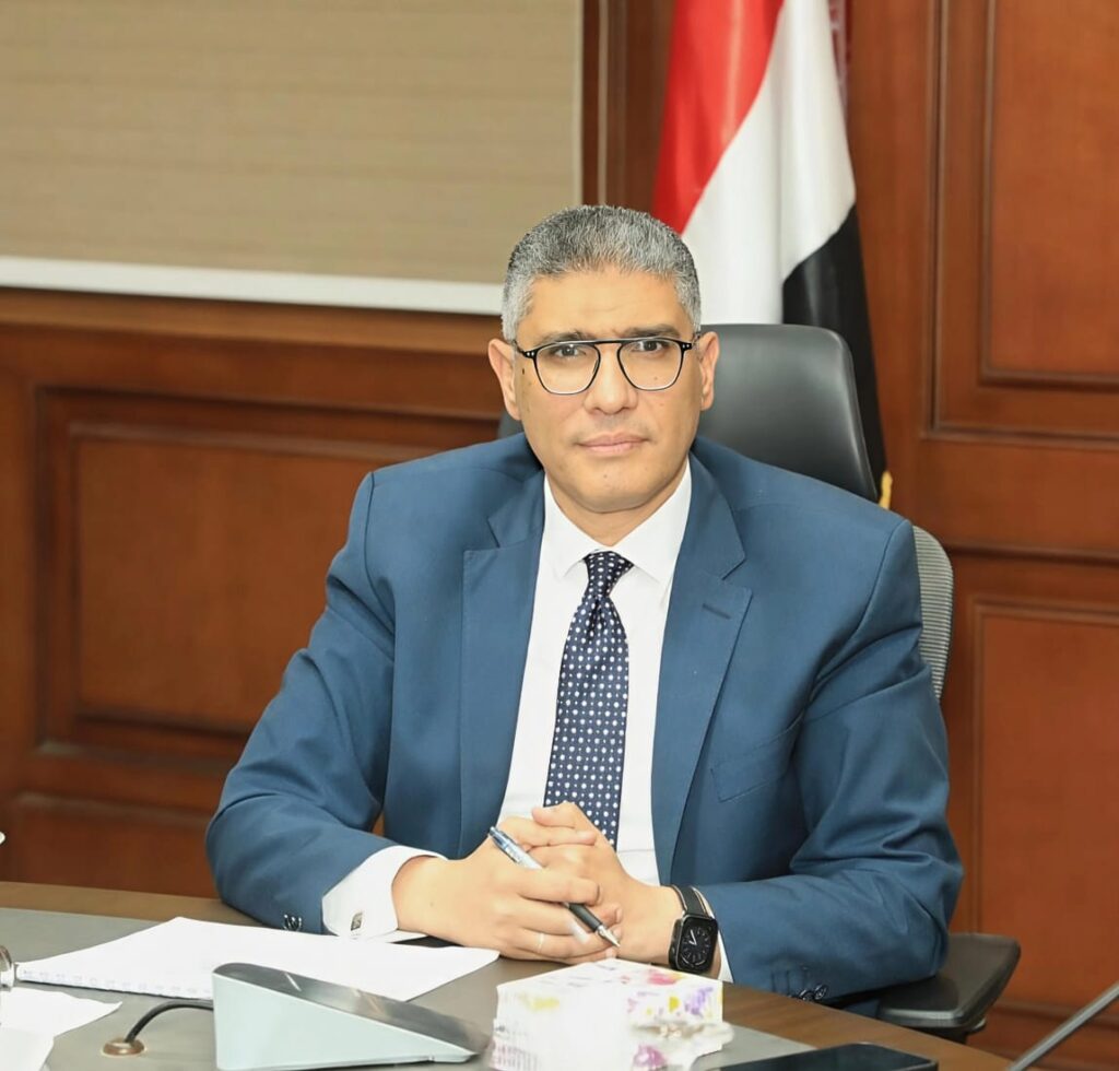 محافظ الجيزة: تخفيض بنسبة 25% من إجمالي قيمة مقابل التصالح في حال السداد الفوري لكامل القيمة على المباني المقامة بالمتناثرات خارج الحيز العمراني محافظ الجيزة: تخفيض بنسبة 25% من إجمالي قيمة مقابل التصالح في حال السداد الفوري لكامل القيمة على المباني المقامة بالمتناثرات خارج الحيز العمراني