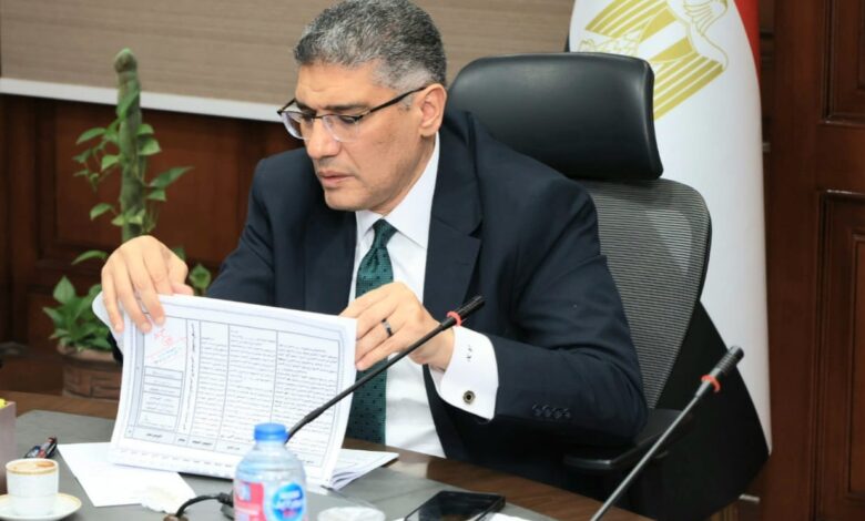 محافظ الجيزة يعقد اللقاء الأسبوعي لبحث شكاوى مواطني جنوب الجيزة والهرم وإمبابة والطالبية