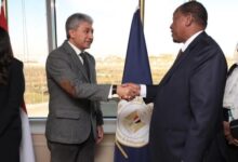 وزير السياحة والآثار يبحث مع وزير الإعلام والثقافة والفنون والرياضة التنزاني سبل تعزيز التعاون في المجالات ذات الاهتمام المشترك