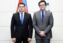 وزير الثقافة يبحث مع نظيره الأذربيجاني آليات تعزيز التعاون الثقافي بين البلدين