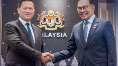 رئيس وزراء كمبوديا يرحب بمبادرة رئيس الوزراء الماليزي لوقف إطلاق النار بين تايلاند وكمبوديا