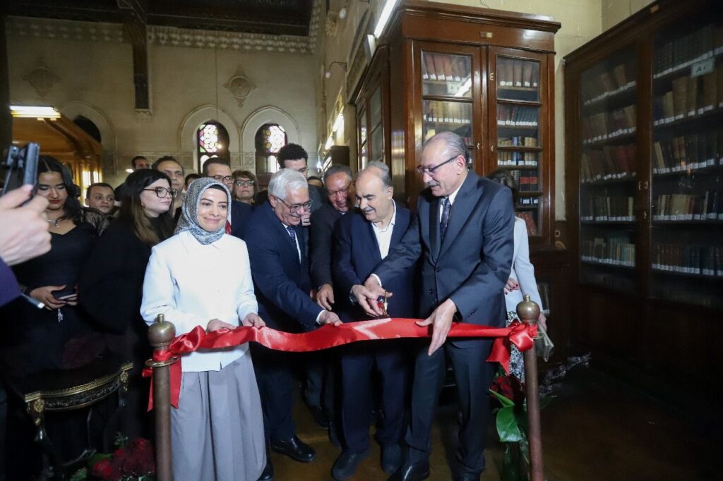 الأخوة في الفن: المعرض التركي المصري المشترك في فن حسن الخط يفتح ابوابه للزيارة في القاهرة. الأخوة في الفن: المعرض التركي المصري المشترك في فن حسن الخط يفتح ابوابه للزيارة في القاهرة.