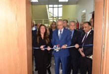 محافظ الأقصر والسفيرة الأمريكية يفتتحان “الركن الأمريكي” بمكتبة مصر العامة